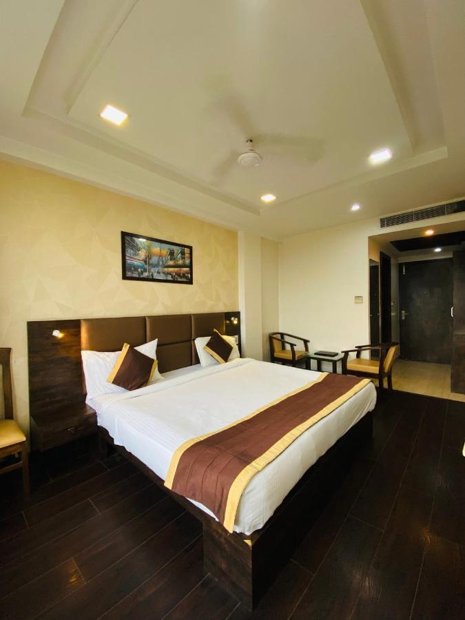 Hotel Ss Grandeur Лакхнау Екстер'єр фото