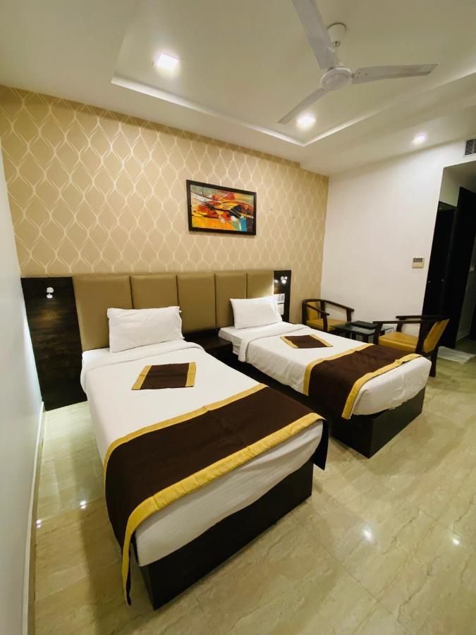 Hotel Ss Grandeur Лакхнау Екстер'єр фото